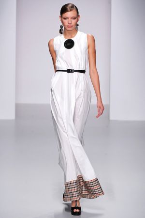 Daks Spring 2014 RTW Collection